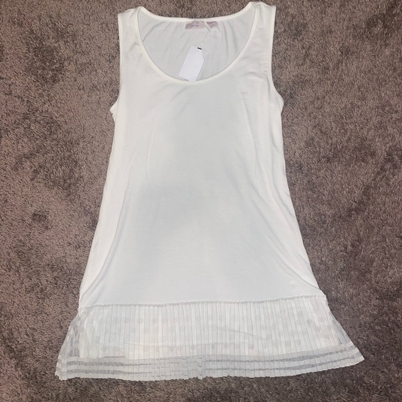 🌱NEW🌱LOGO Layering Tank w/Lace Hem - Picture 2 of 2